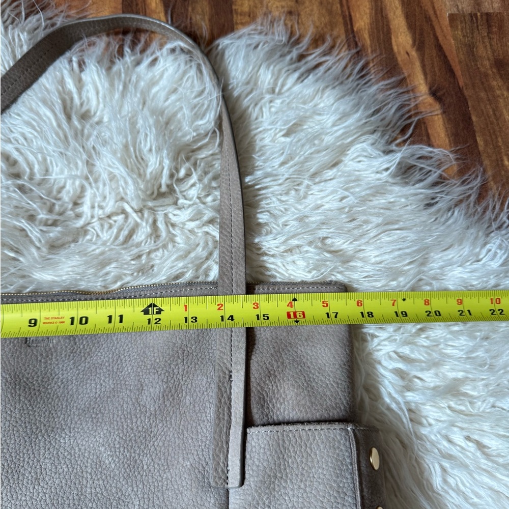 Hammitt Gray/ Taupe Leather Shoulder Bag - Picture 11 of 12